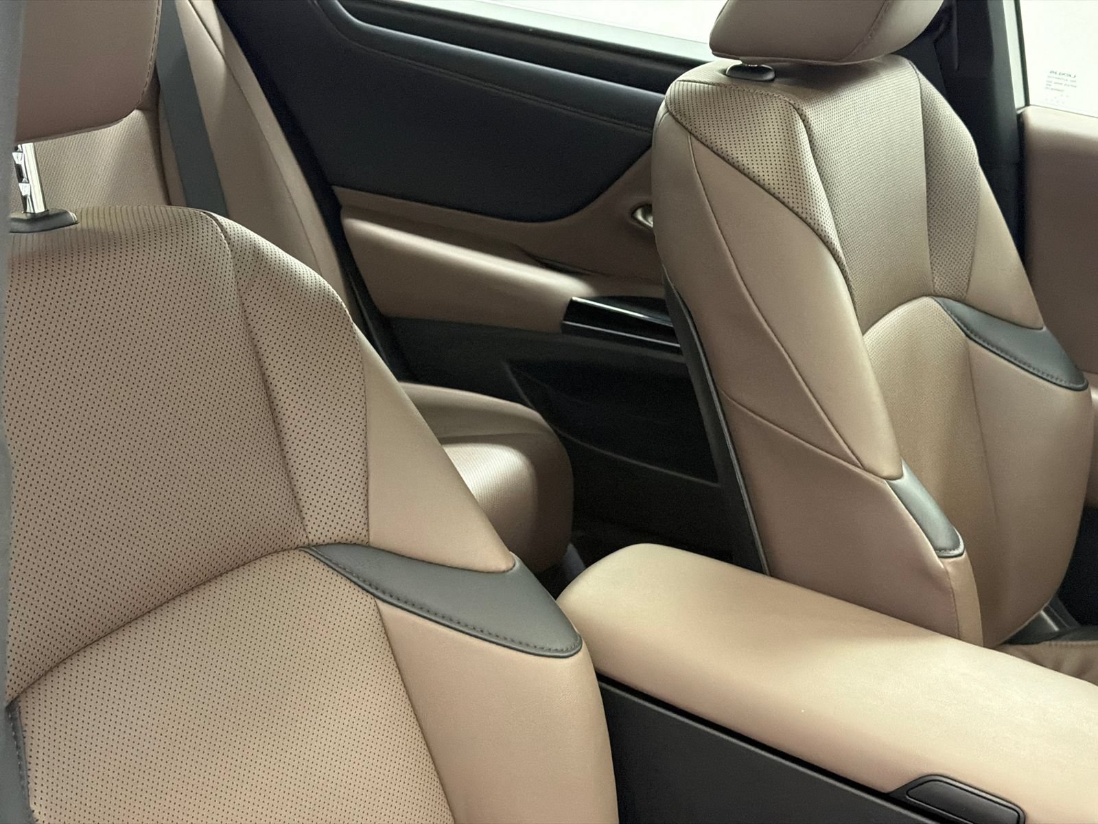 Used 2023 Lexus ES 250 w/ Premium Package AWD/4WD image 9