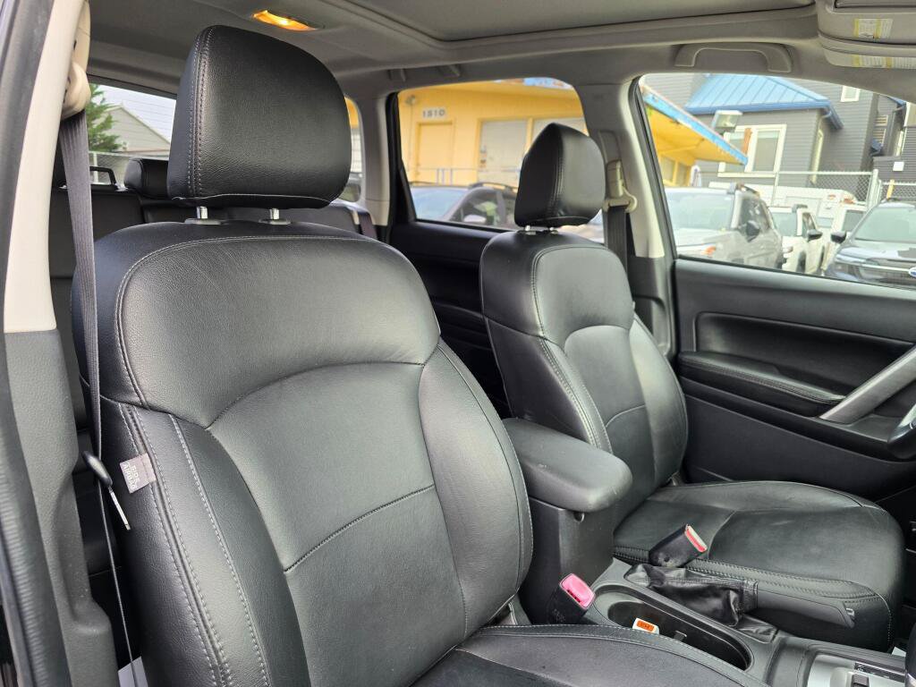 Used 2014 Subaru Forester 2.5i Premium w/ All-Weather Package AWD/4WD image 11