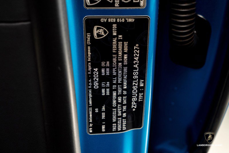 Used 2025 Lamborghini Urus SE image 58