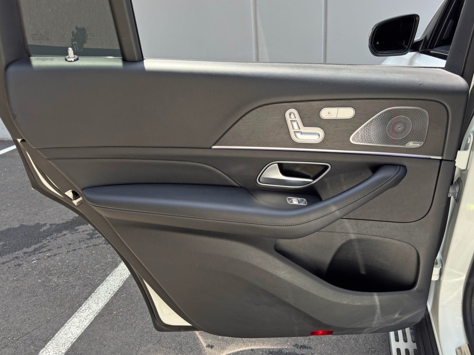 Used 2023 Mercedes-Benz GLS 450 4MATIC w/ AMG Line Exterior image 53