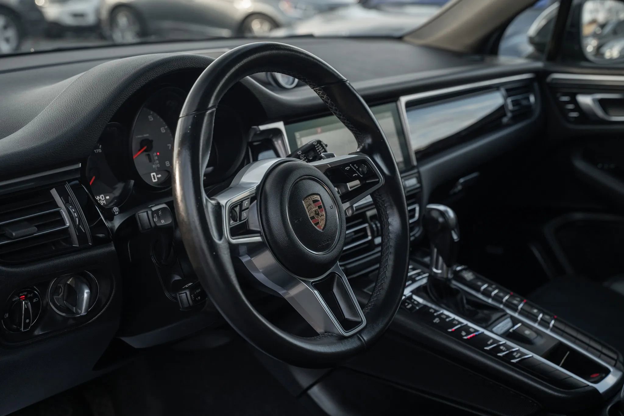 Used 2020 Porsche Macan S image 16