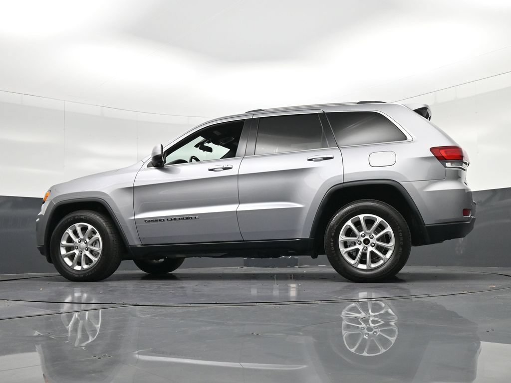 Used 2021 Jeep Grand Cherokee Laredo RWD image 28
