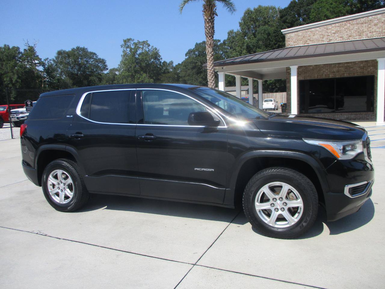 Used 2019 GMC Acadia SLE