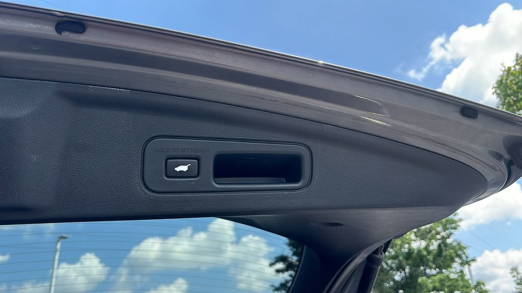 Used 2023 Acura MDX SH-AWD w/ Technology Package image 35