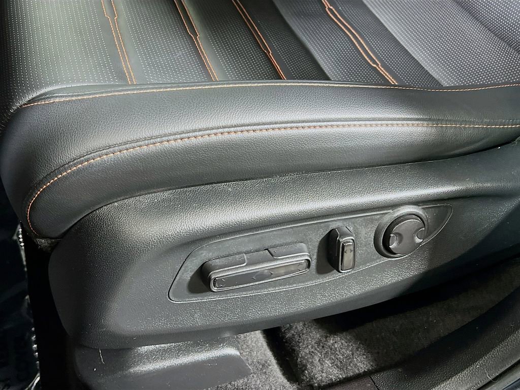 Used 2025 Honda CR-V Sport Touring image 19