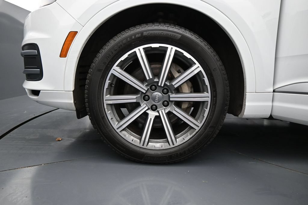 Used 2018 Audi Q7 3.0T Prestige w/ Prestige Package AWD/4WD image 35
