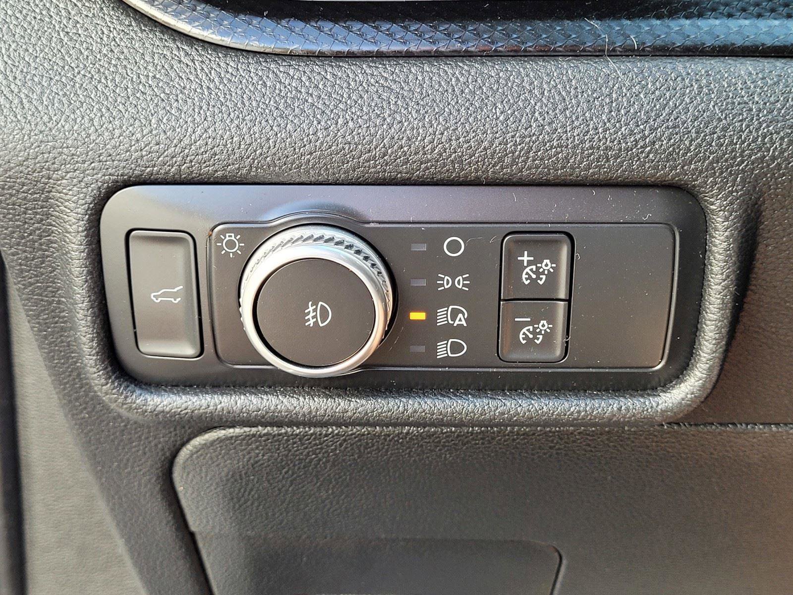 Used 2020 Ford Explorer ST w/ ST Street Pack image 18