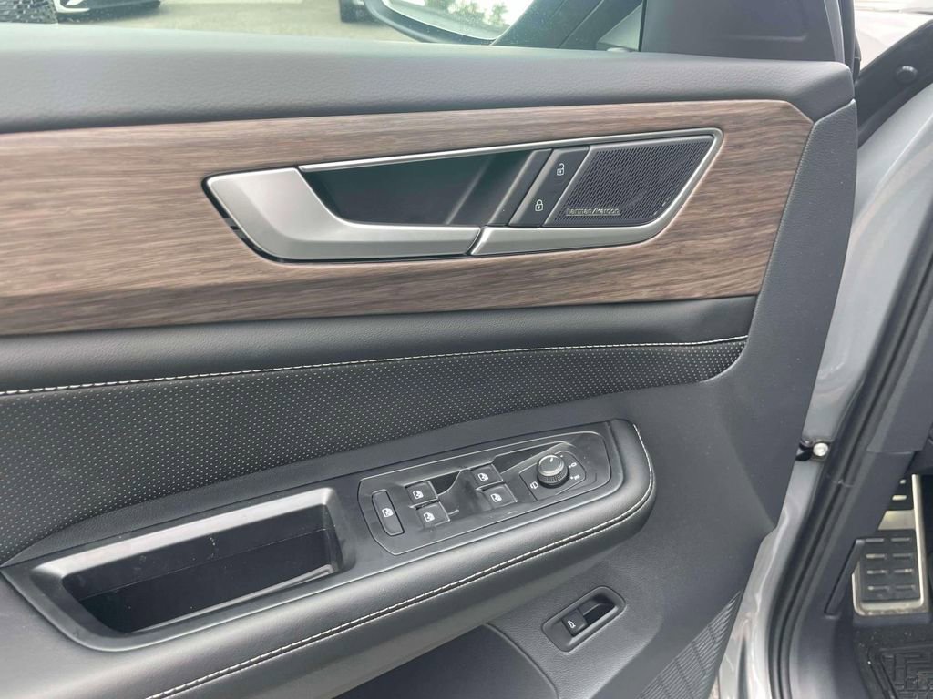 New 2026 Volkswagen Atlas SEL Premium R-Line image 18