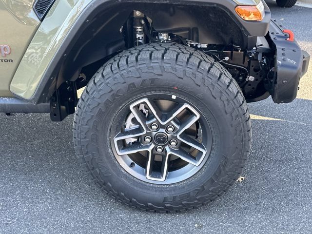 Used 2026 Jeep Gladiator Mojave w/ Steel Bumper Group AWD/4WD image 13