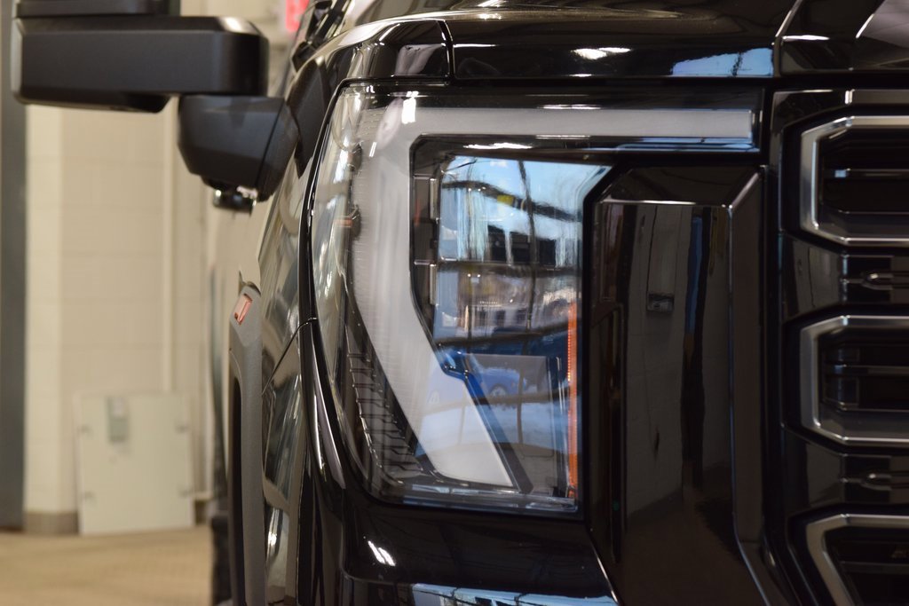 Used 2024 GMC Sierra 2500 AT4 w/ Technology Package image 10