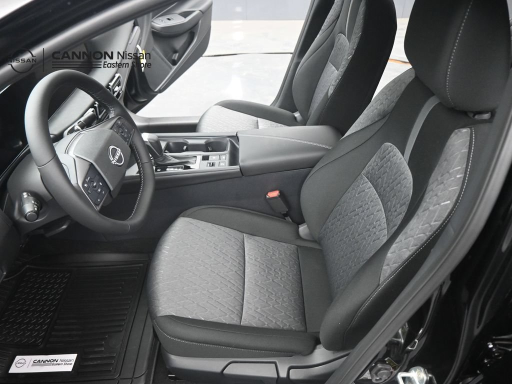 New 2026 Nissan Sentra SV w/ SV Convenience Package FWD image 9