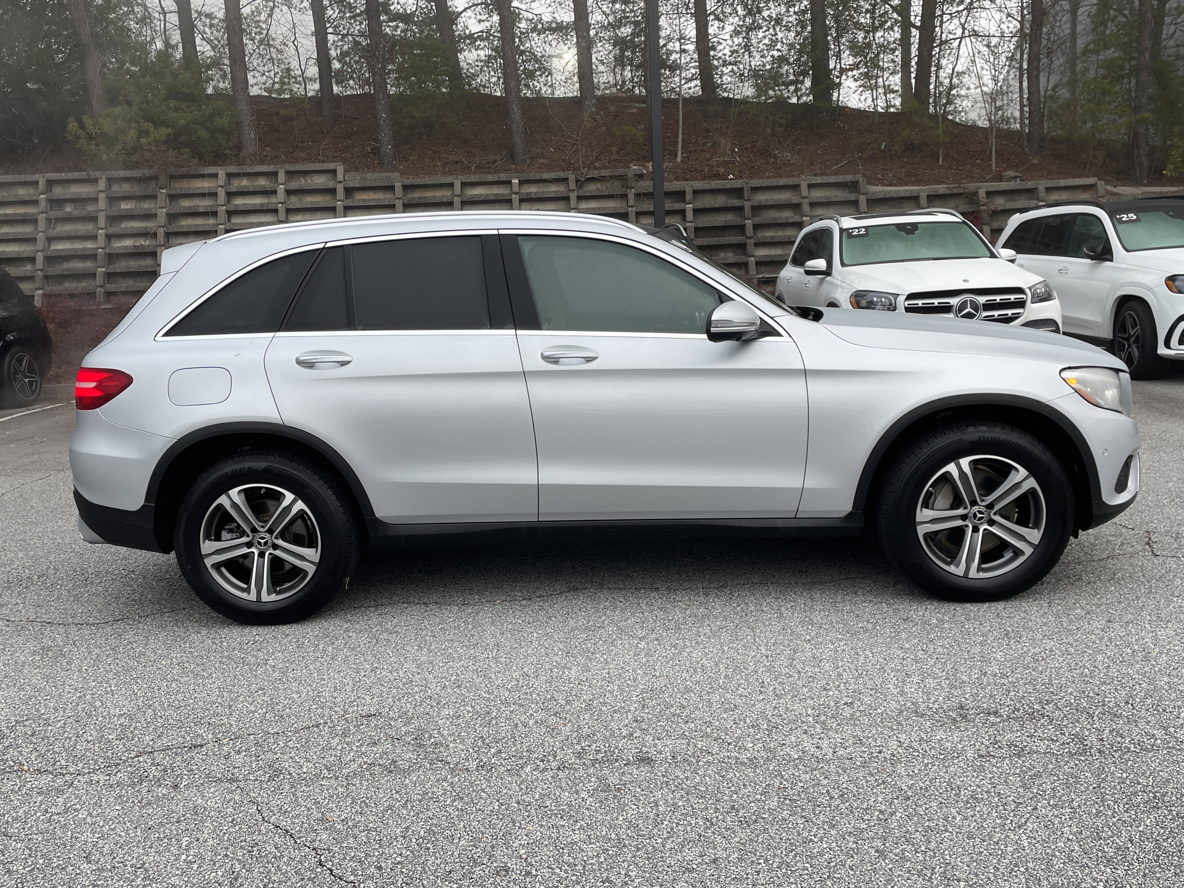 Used 2019 Mercedes-Benz GLC 300 image 5