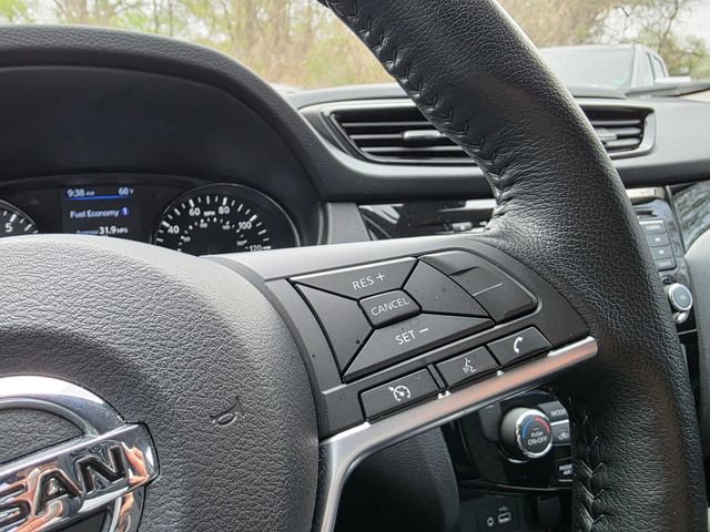 Used 2021 Nissan Rogue Sport SV image 26