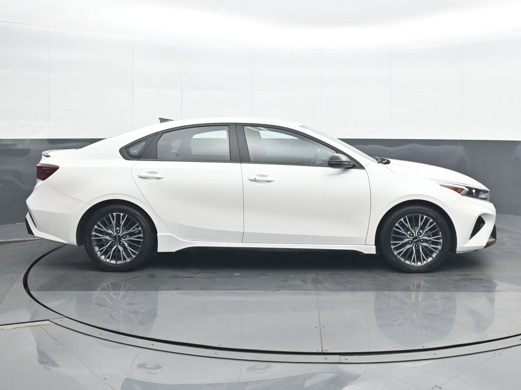 Used 2023 Kia Forte GT-Line image 7