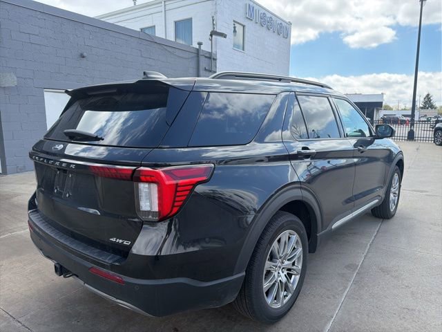 Used 2025 Ford Explorer Active w/ Active Comfort Package AWD/4WD image 7