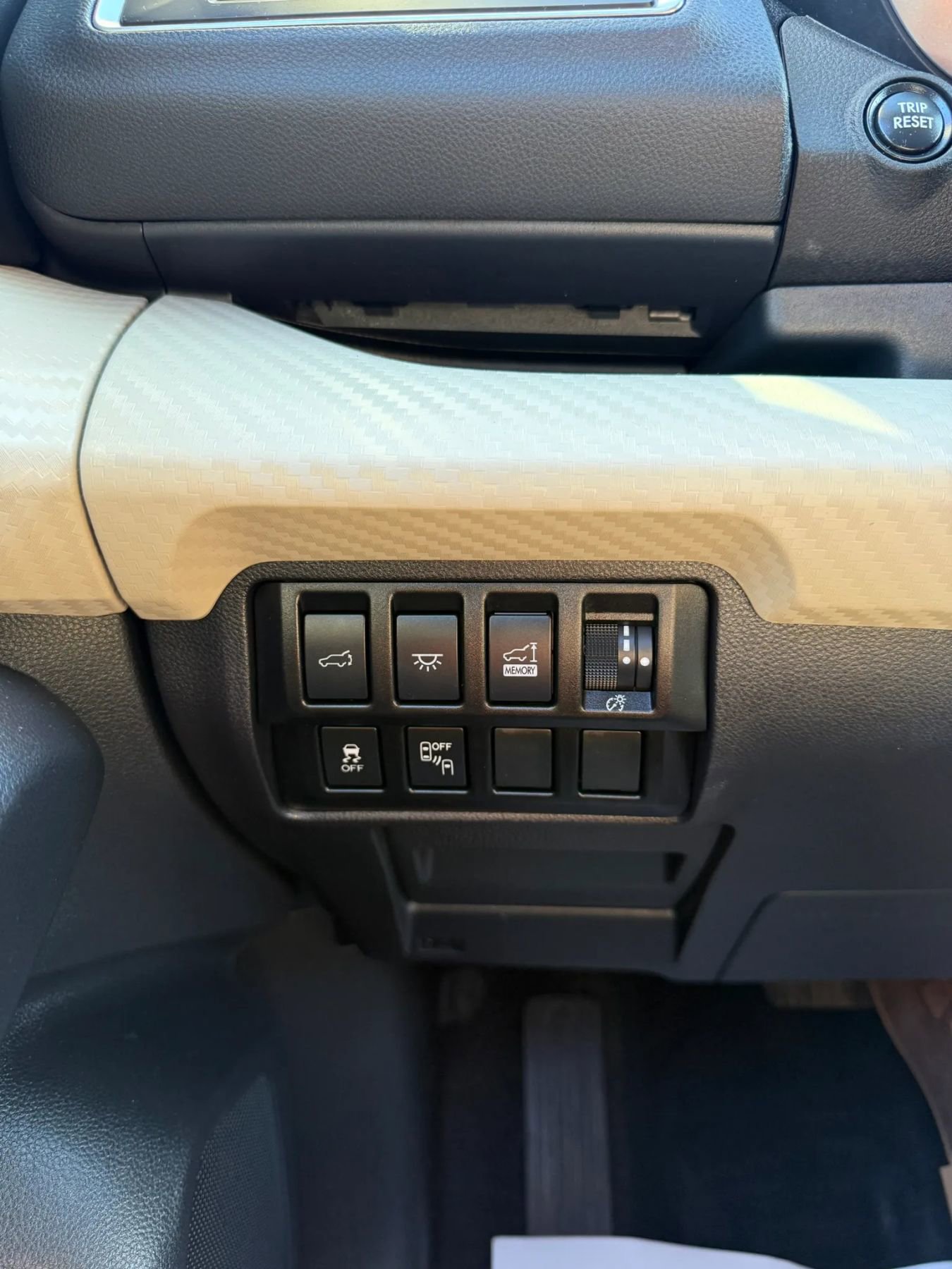 Used 2022 Subaru Ascent Premium w/ Convenience Package image 28