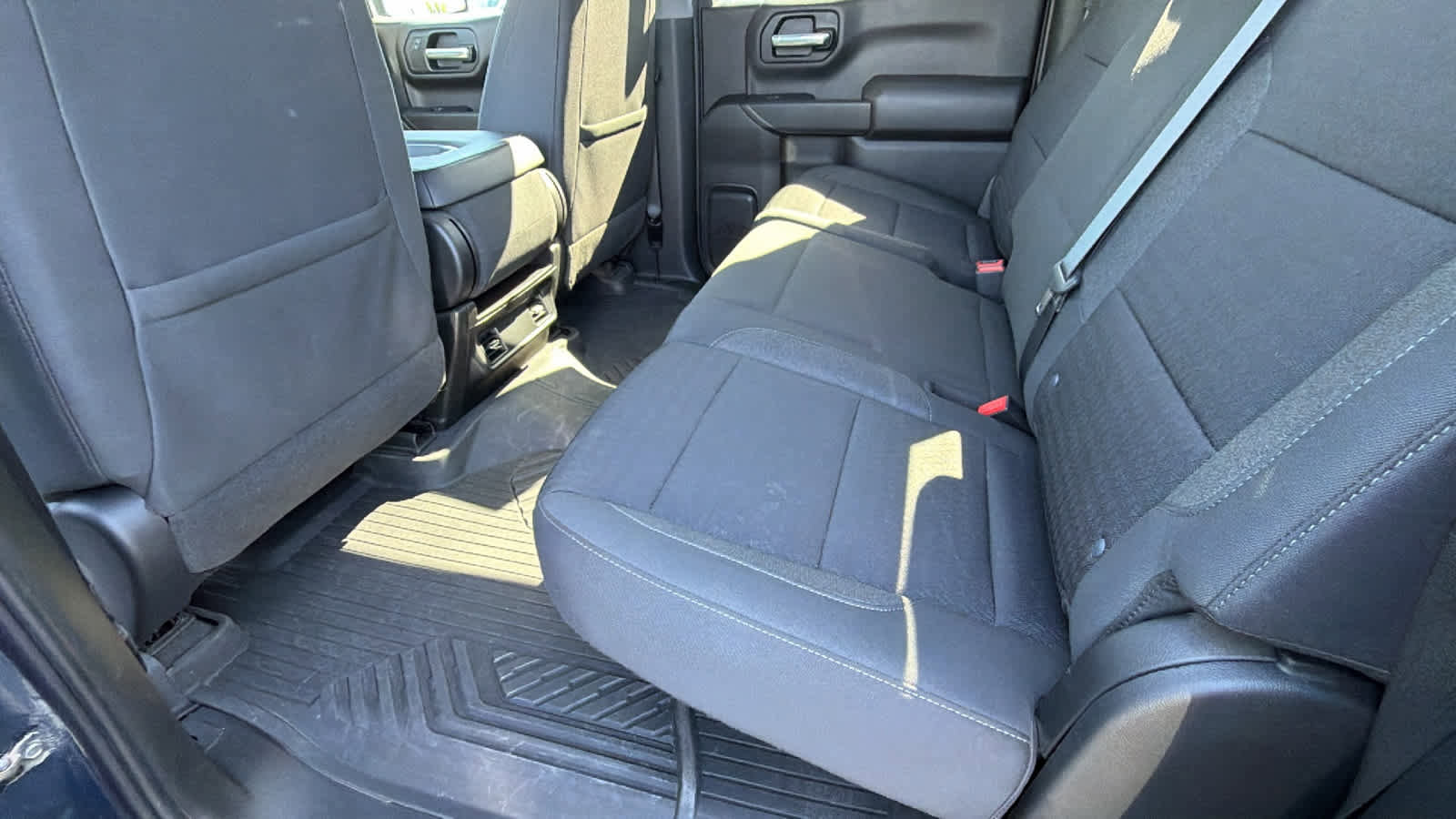 Used 2022 Chevrolet Silverado 1500 Custom AWD/4WD image 24