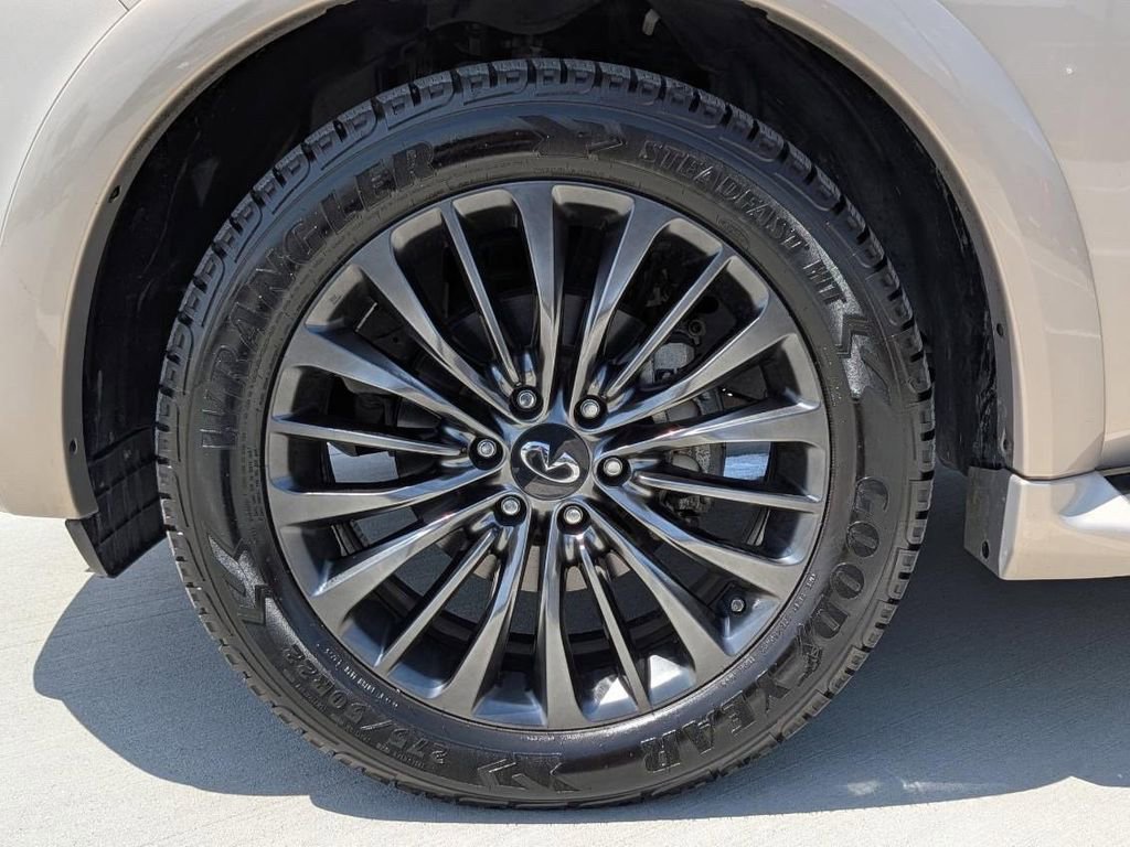 Used 2022 INFINITI QX80 Sensory w/ All-Season Package AWD/4WD image 9