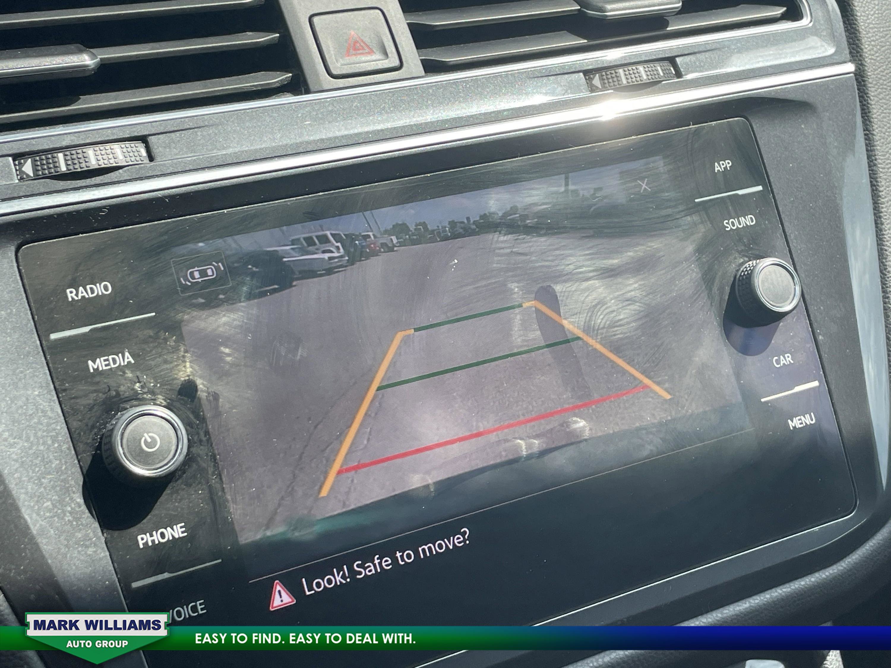 Used 2022 Volkswagen Tiguan SE R-Line image 25