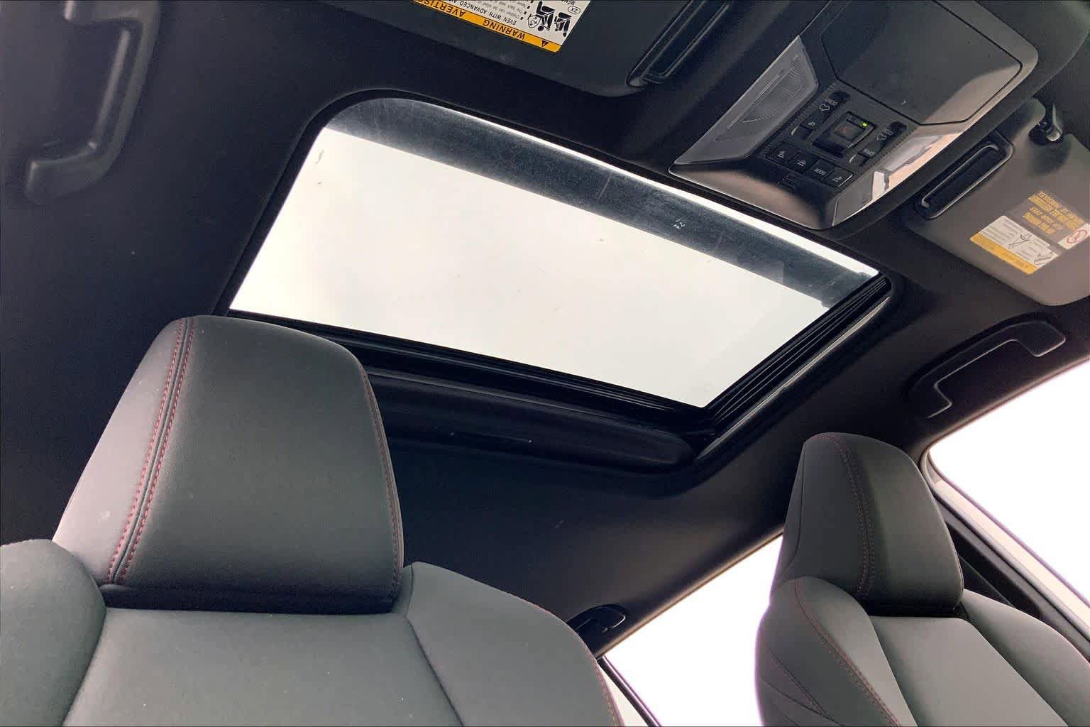 Used 2021 Toyota RAV4 SE w/ Weather & Moonroof Package AWD/4WD image 14