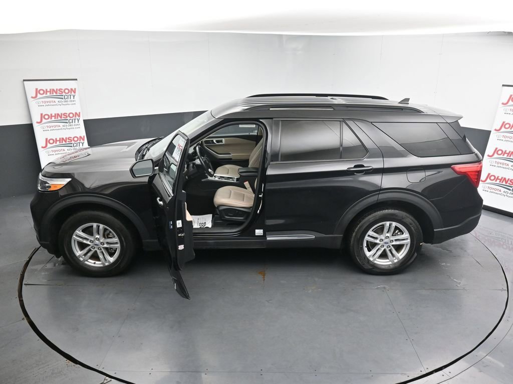 Used 2023 Ford Explorer XLT w/ Equipment Group 202A image 30
