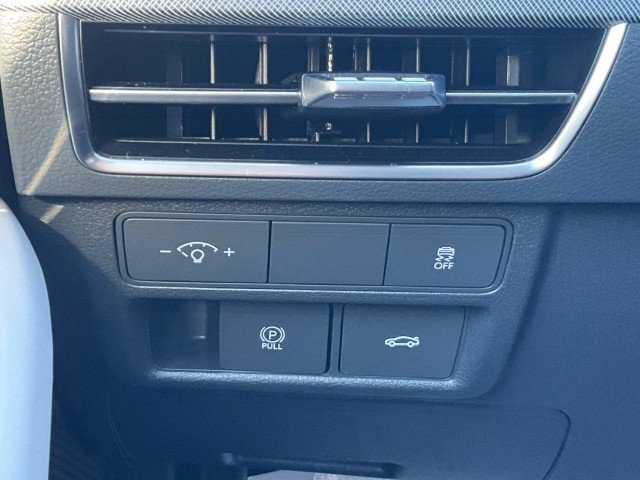 Used 2024 Hyundai Sonata SEL image 15