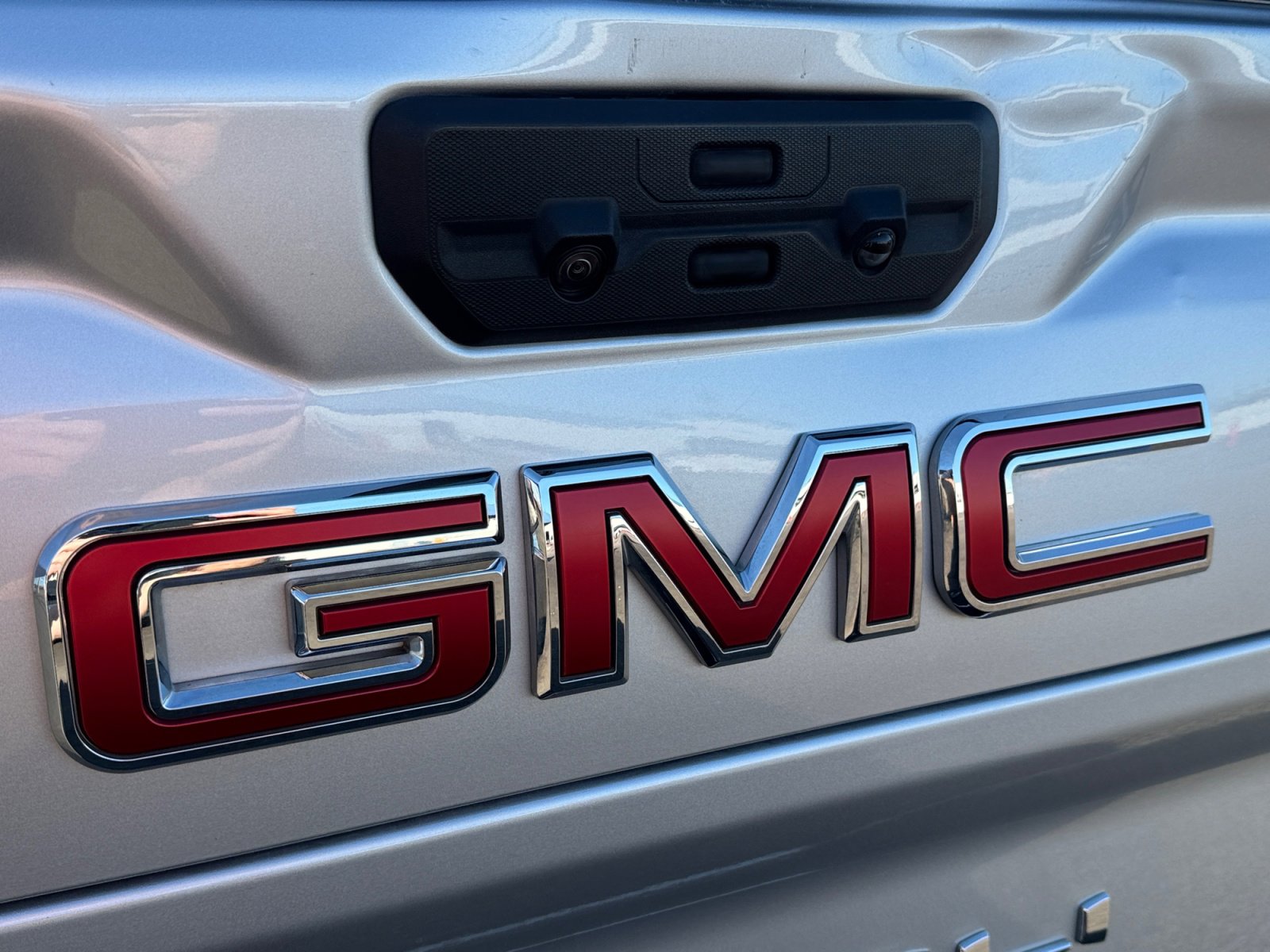 Used 2022 GMC Sierra 3500 Denali w/ Denali Ultimate Package image 16