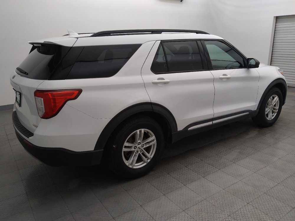 Used 2020 Ford Explorer XLT w/ Equipment Group 202A image 10