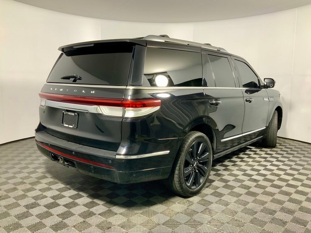 Used 2022 Lincoln Navigator Reserve image 18