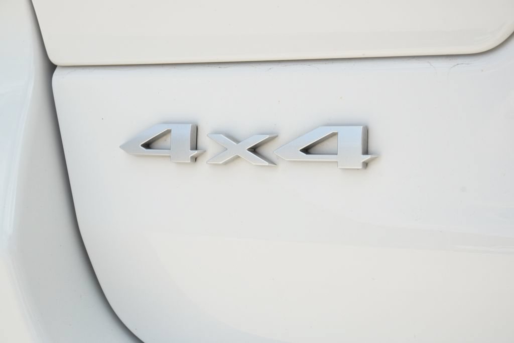 Used 2025 Jeep Grand Cherokee Laredo AWD/4WD image 10