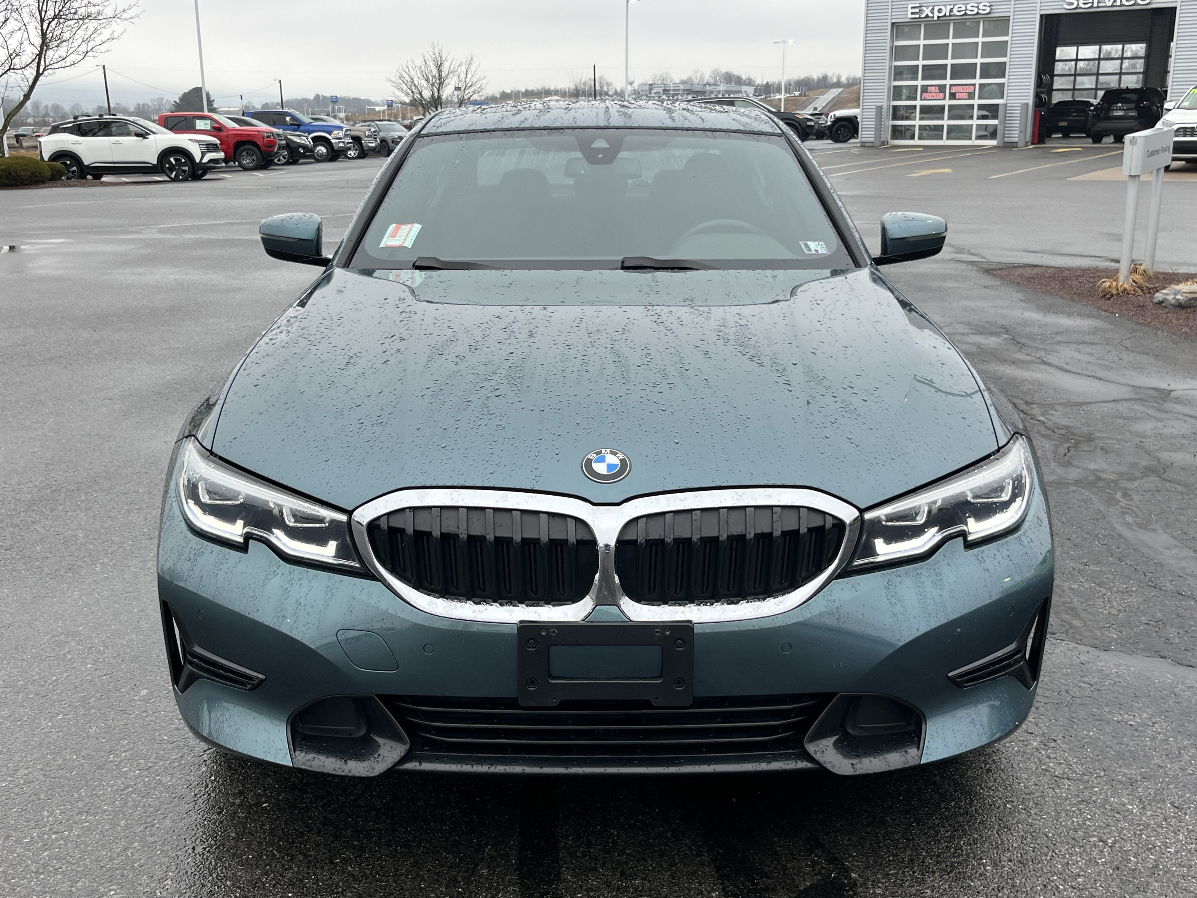 Used 2021 BMW 330i xDrive Sedan w/ Convenience Package image 9