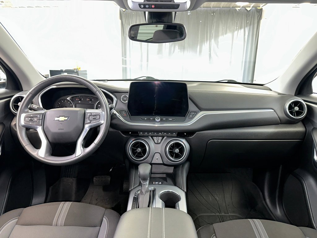 Certified 2024 Chevrolet Blazer LT w/ Convenience Package image 31