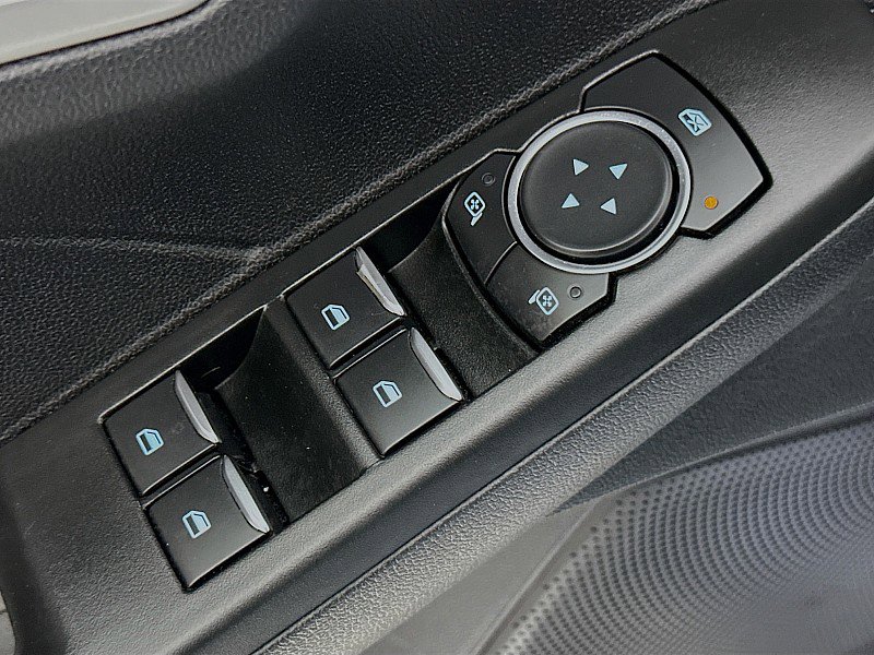 Used 2022 Ford Escape SEL image 18