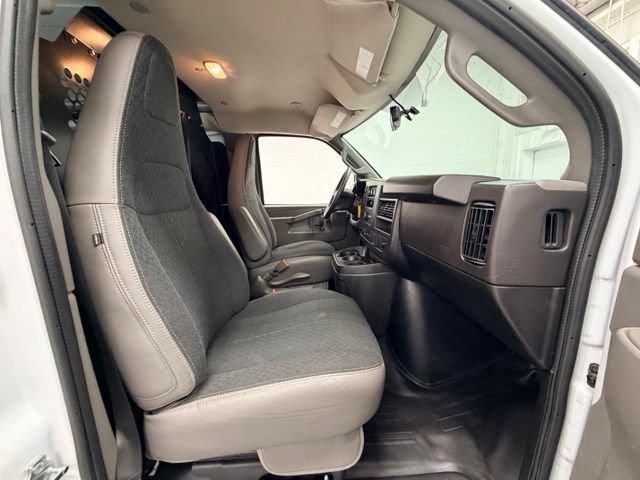 Certified 2025 GMC Savana 2500 w/ Driver Convenience Package RWD image 22