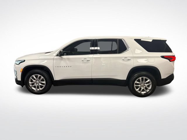 Used 2024 Chevrolet Traverse LS FWD image 2