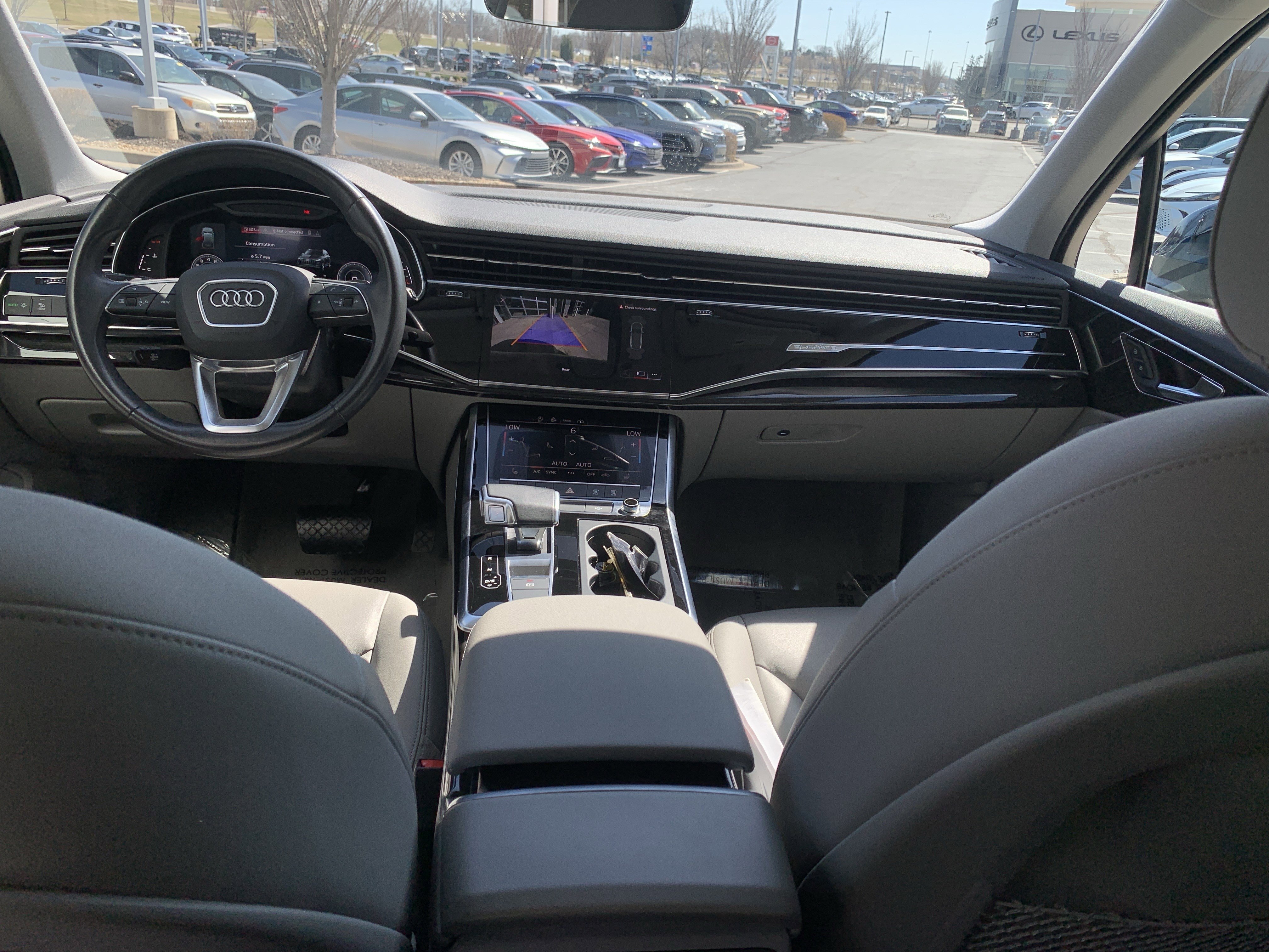 Used 2022 Audi Q7 3.0T Premium image 22