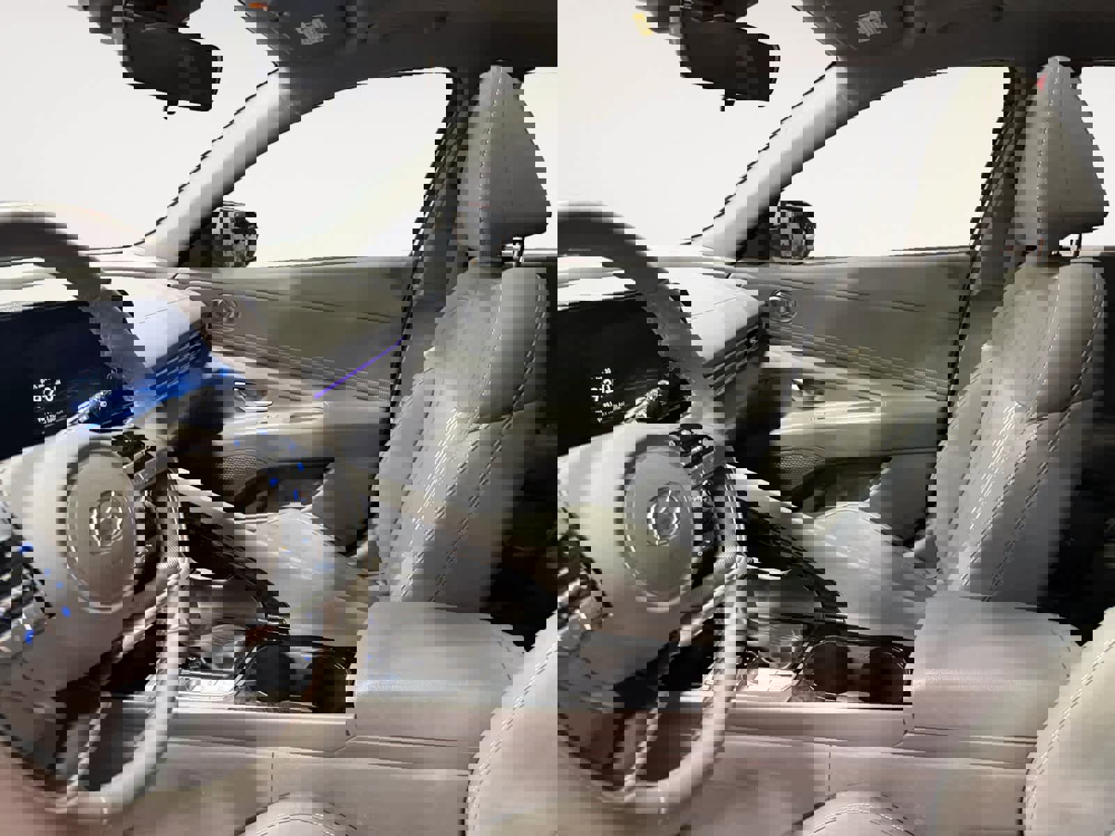 Used 2025 Hyundai Elantra SEL image 10