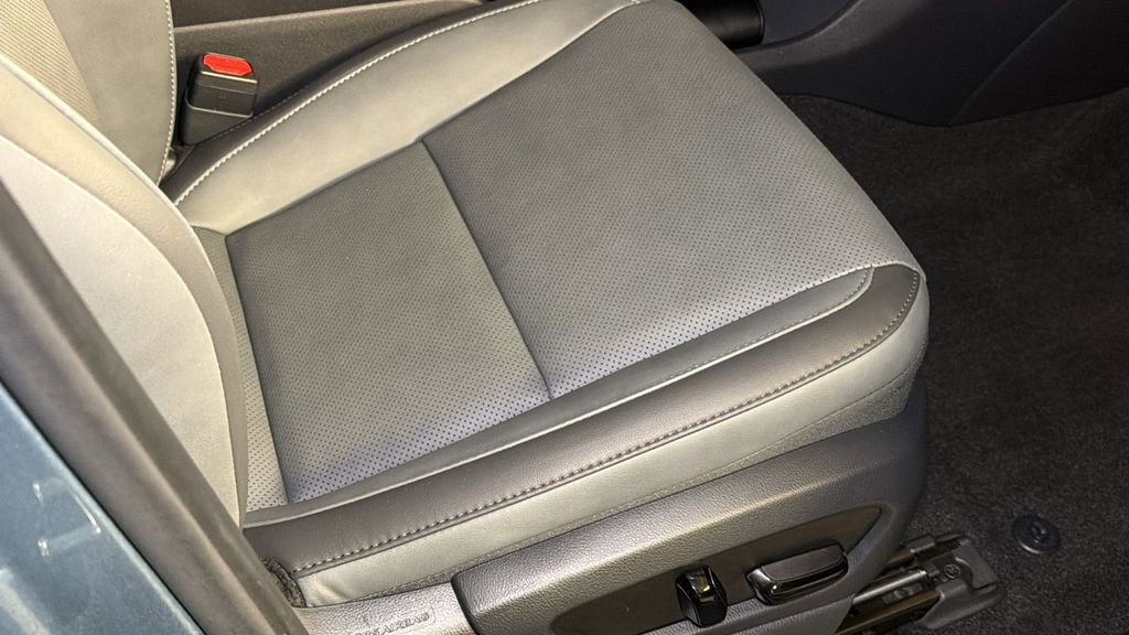 Certified 2024 Lexus RZ 450e Premium w/ Accessory Package (2T) image 11