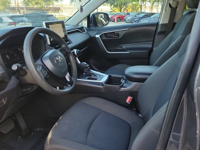 Used 2024 Toyota RAV4 LE FWD image 10