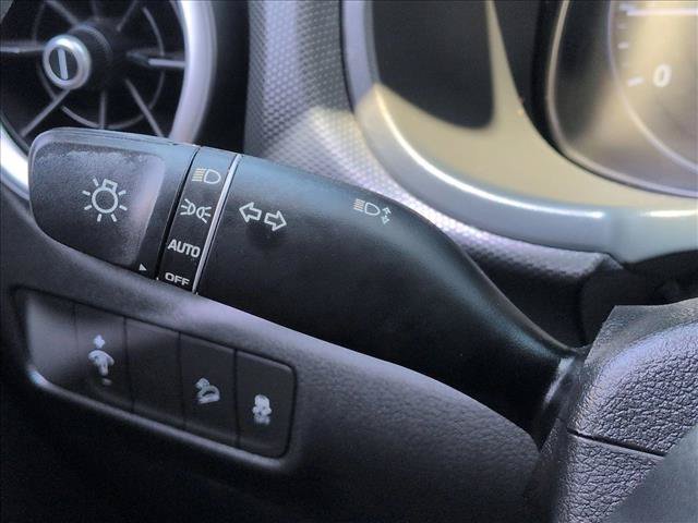 Used 2022 Hyundai Kona SE FWD image 16