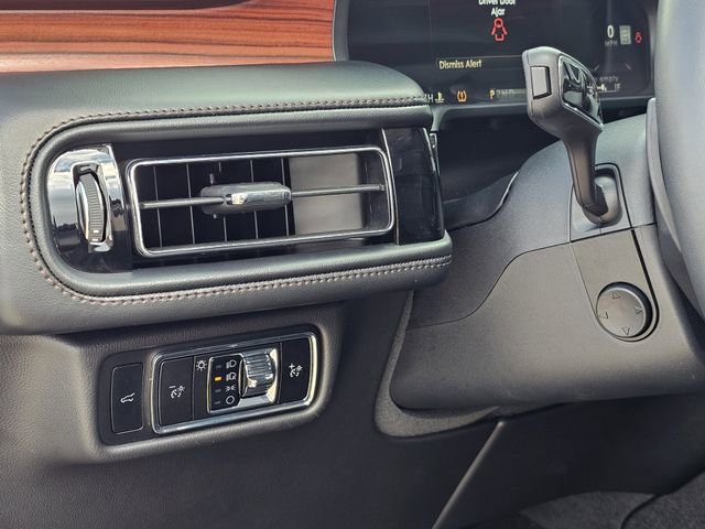 Certified 2024 Lincoln Aviator Reserve w/ Equipment Group 201A image 19