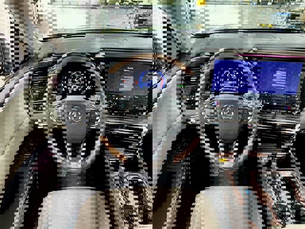 Used 2023 Lexus RX 350 Premium Plus w/ Cold Area Package image 19