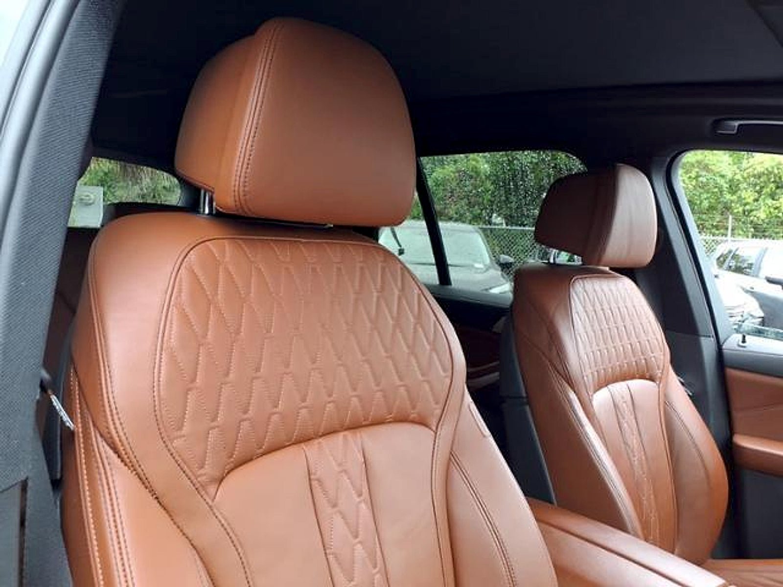 Used 2022 BMW X5 sDrive40i w/ M Sport Package image 12