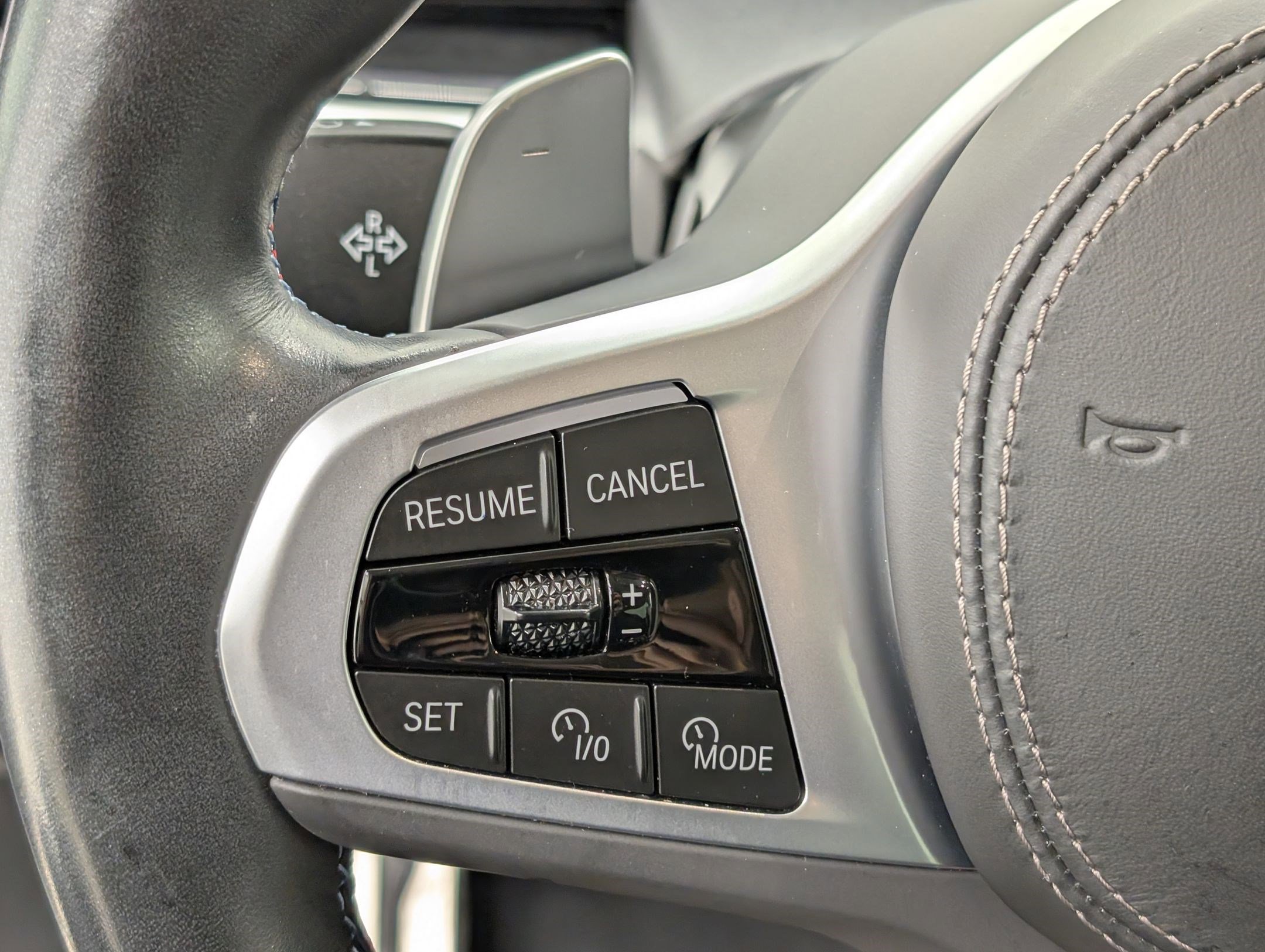 Used 2023 BMW X7 M60i w/ Executive Package image 18