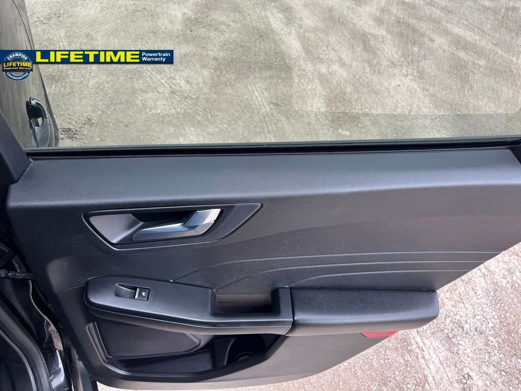 Used 2023 Ford Escape ST-Line FWD image 33