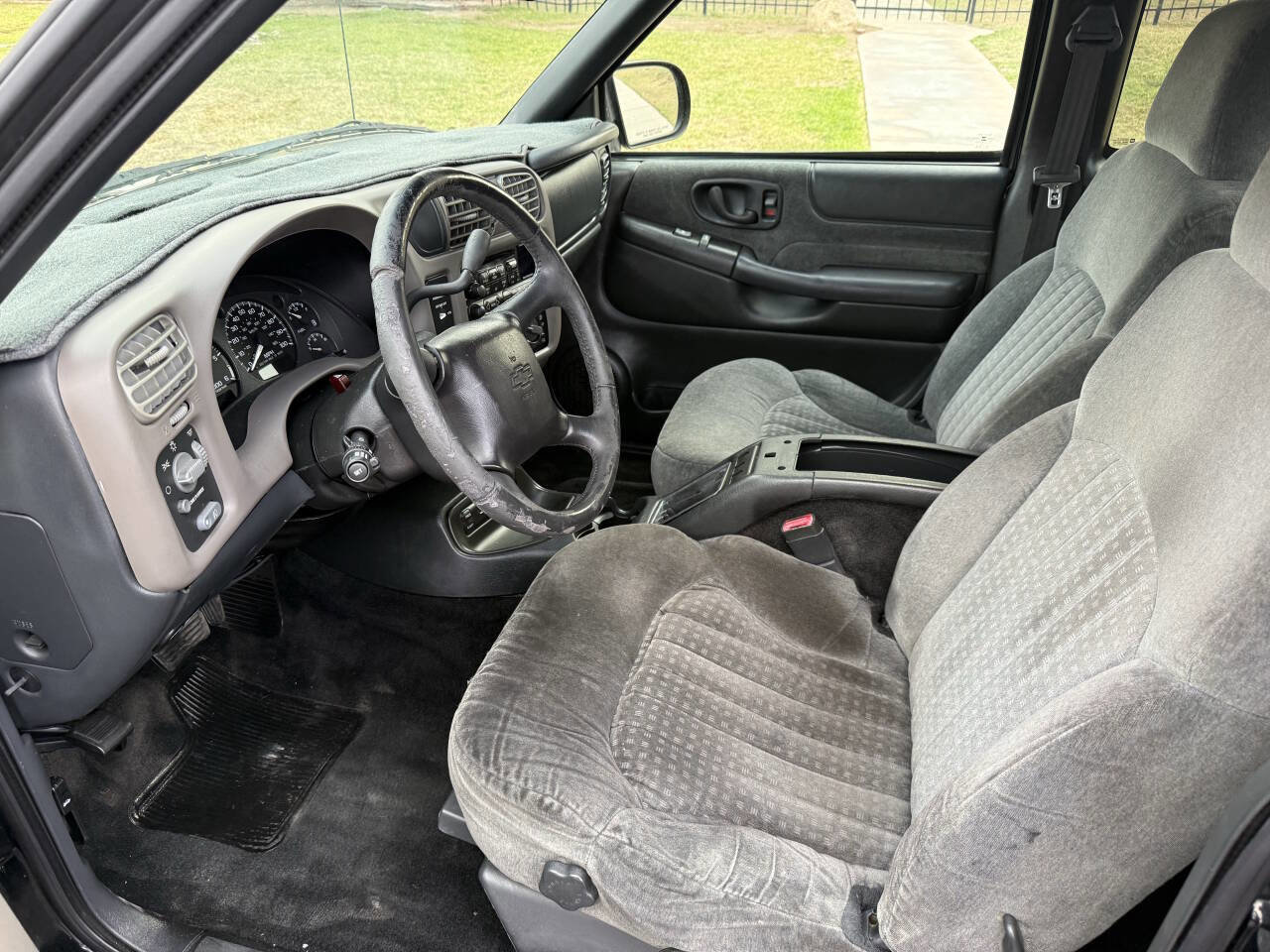 Used 2002 Chevrolet S10 Pickup LS w/ LS Preferred Equipment Group image 21