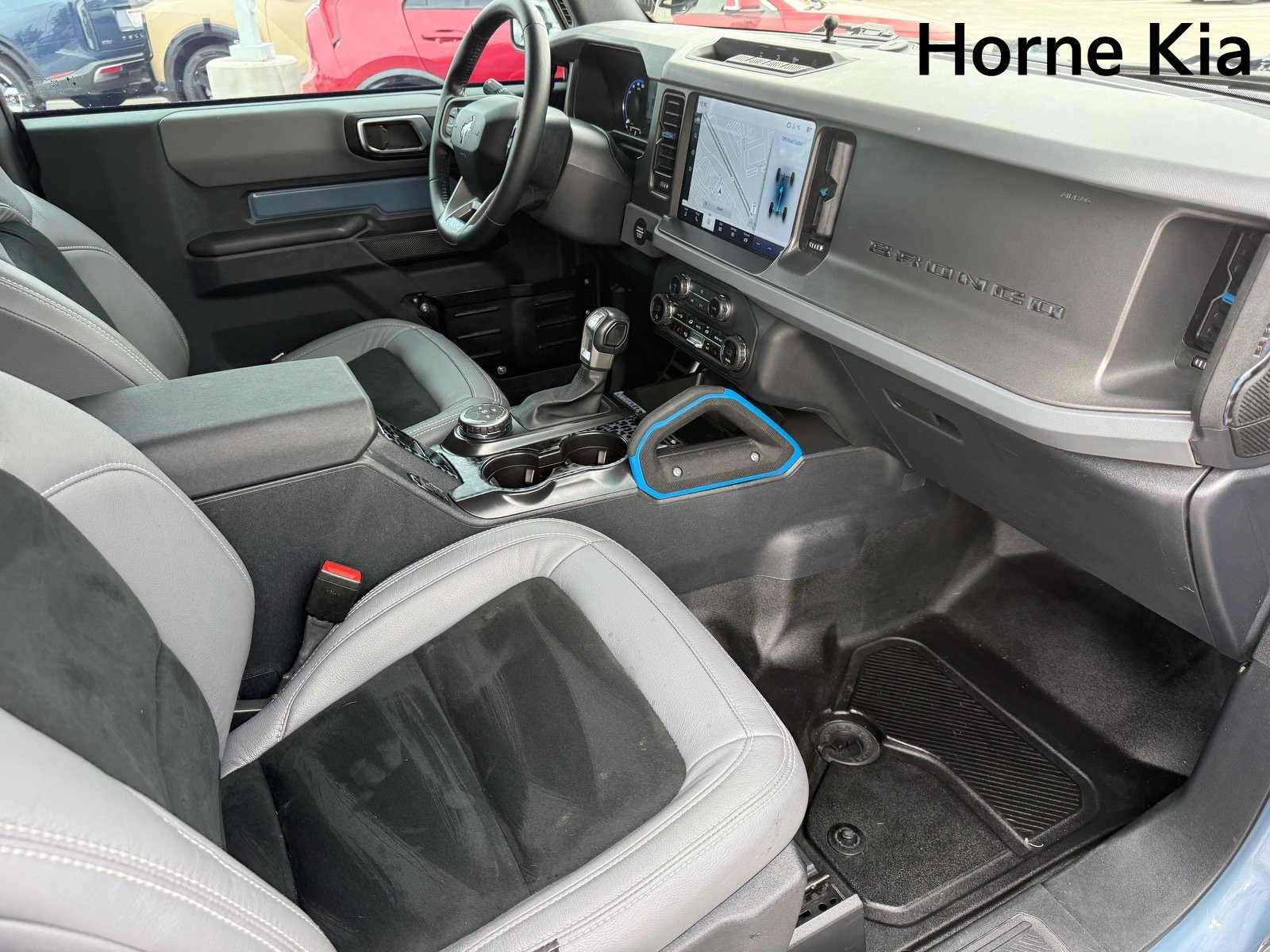 Used 2024 Ford Bronco Black Diamond image 26