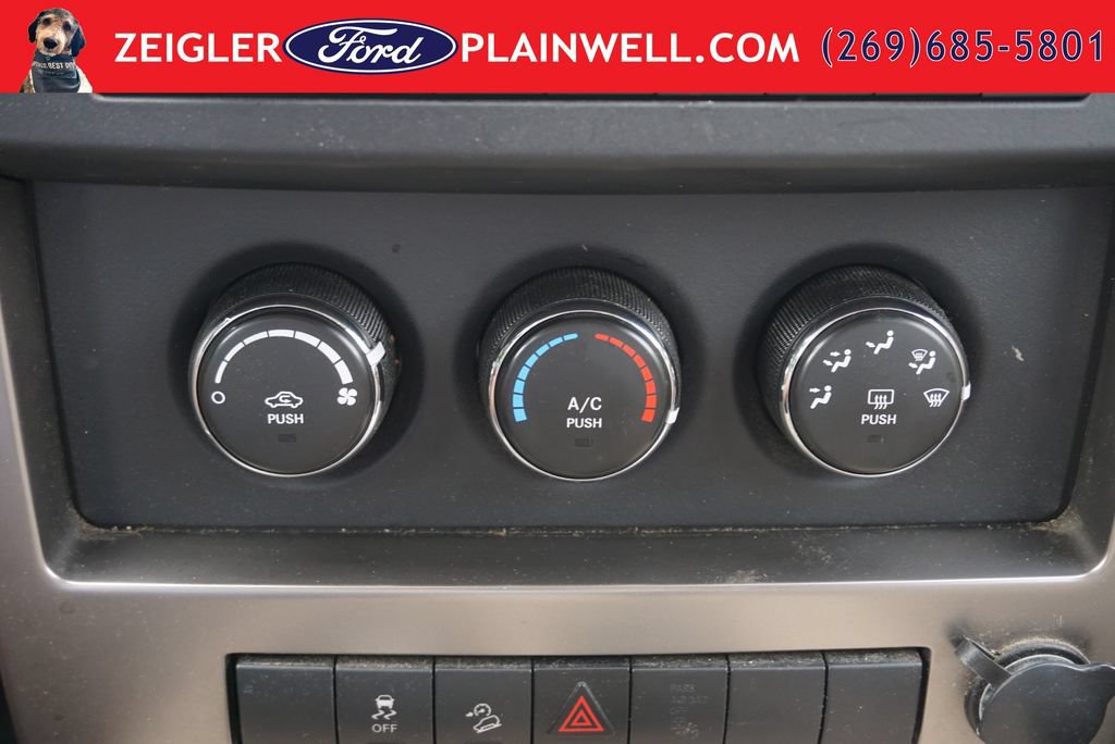 Used 2012 Jeep Liberty Sport AWD/4WD image 18