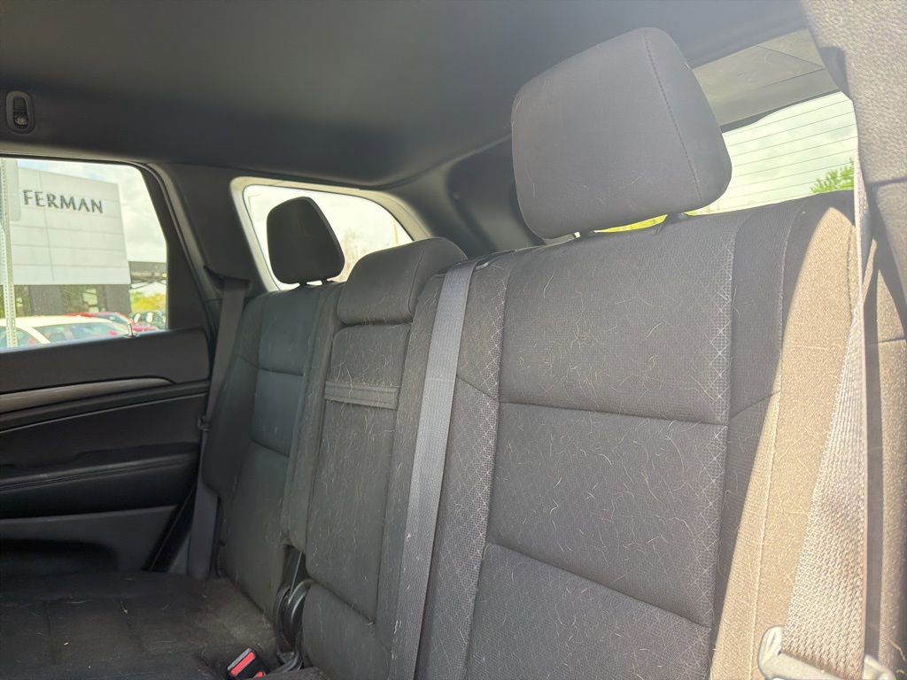 Used 2020 Jeep Grand Cherokee Laredo image 11