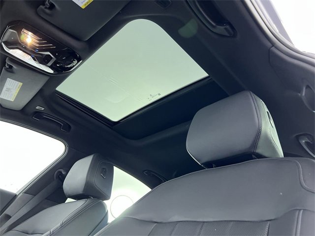 Used 2024 BMW i5 M60 w/ Premium Package image 19